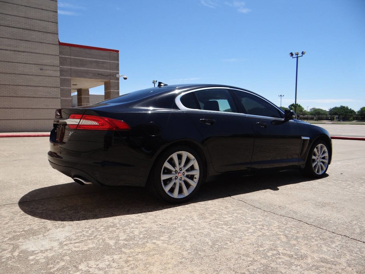 Used 2015 Jaguar XF Portfolio AWD/4WD image 3