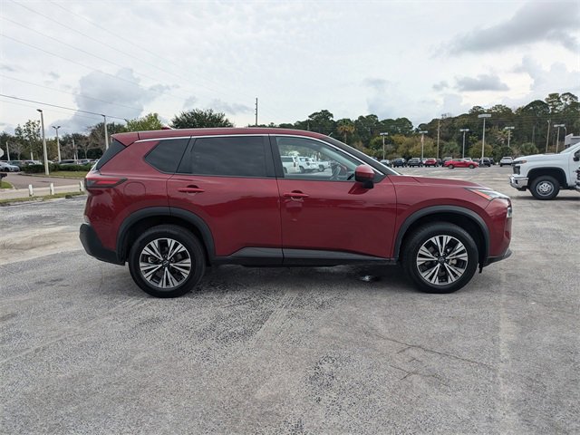 Used 2023 Nissan Rogue SV image 3