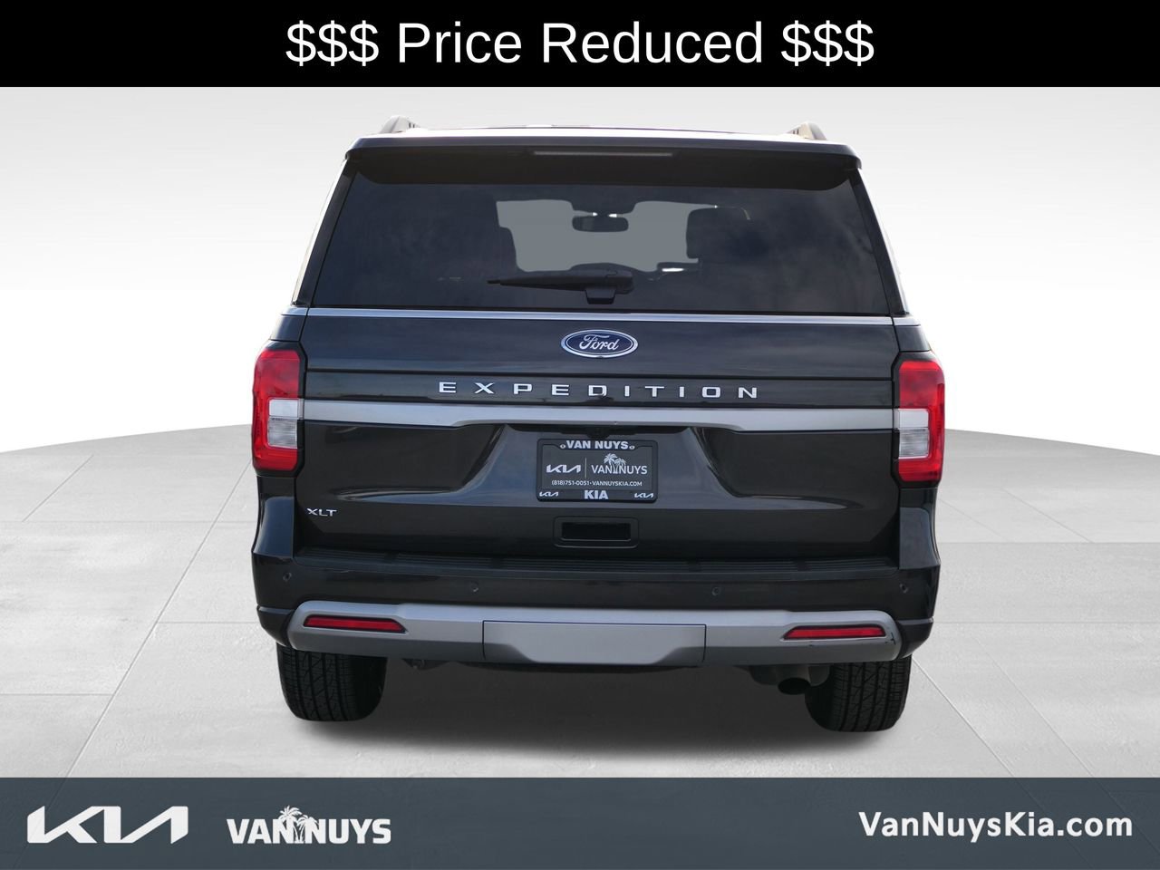 Used 2024 Ford Expedition XLT image 4