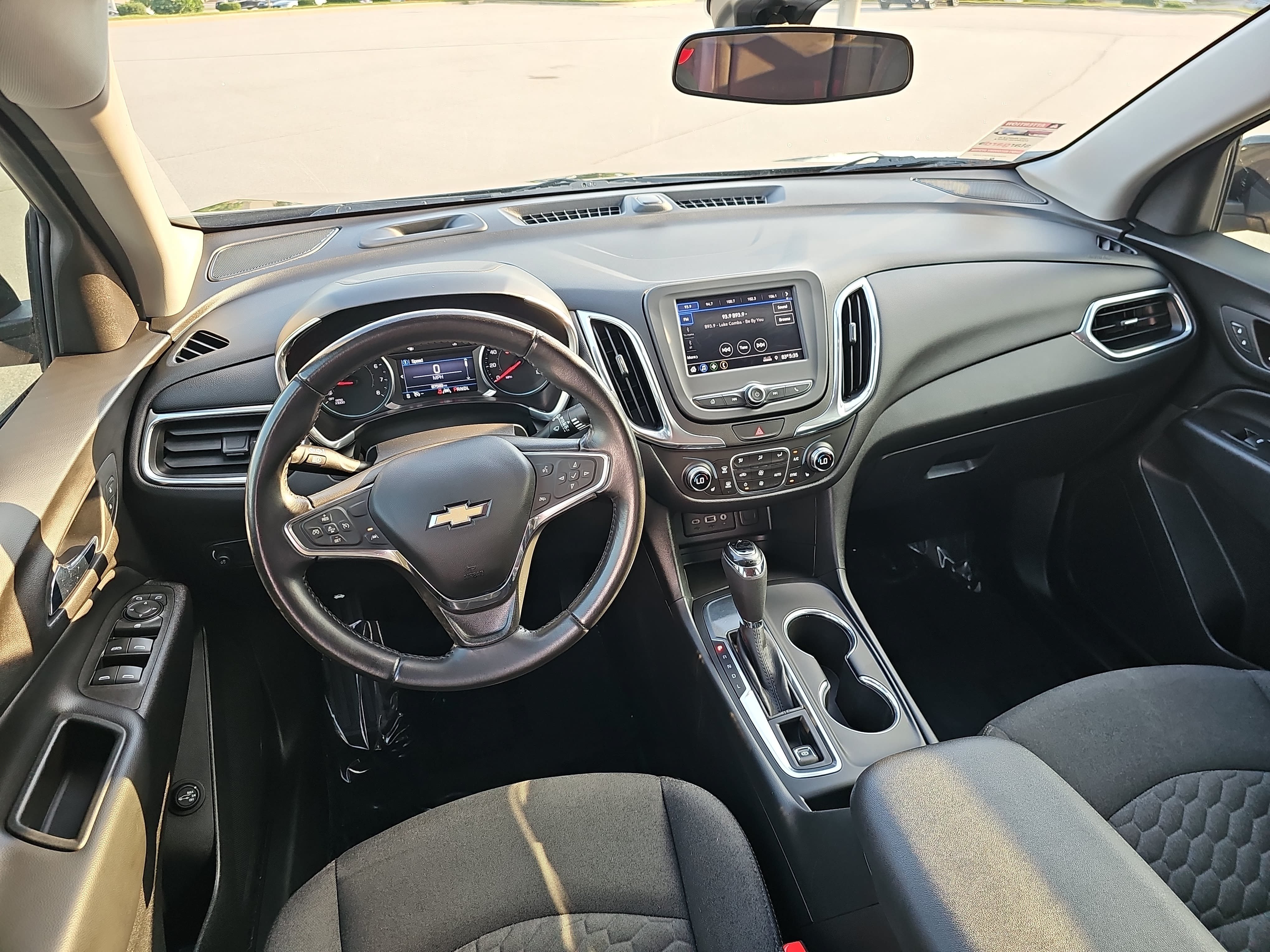 Used 2020 Chevrolet Equinox LT FWD image 17