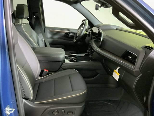 New 2026 Chevrolet Suburban Premier AWD/4WD image 31