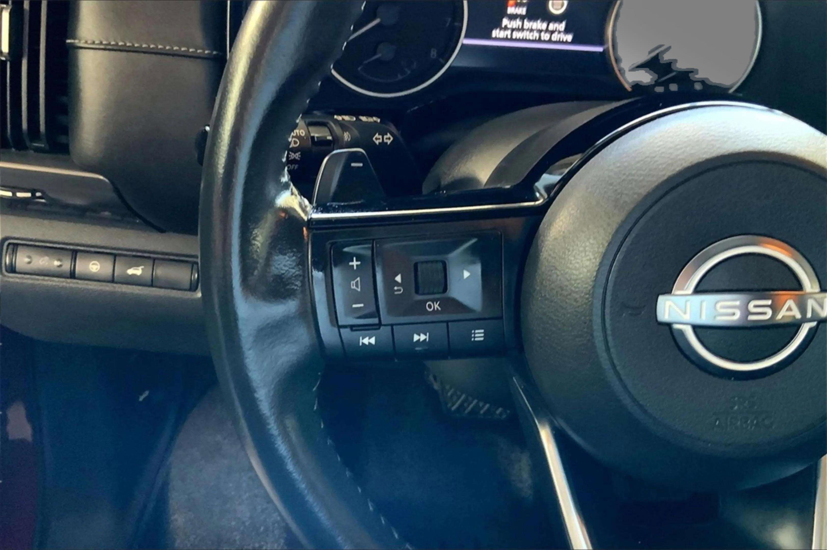 Used 2023 Nissan Pathfinder SL image 24