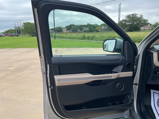 Certified 2023 Ford Expedition Max Limited RWD image 13