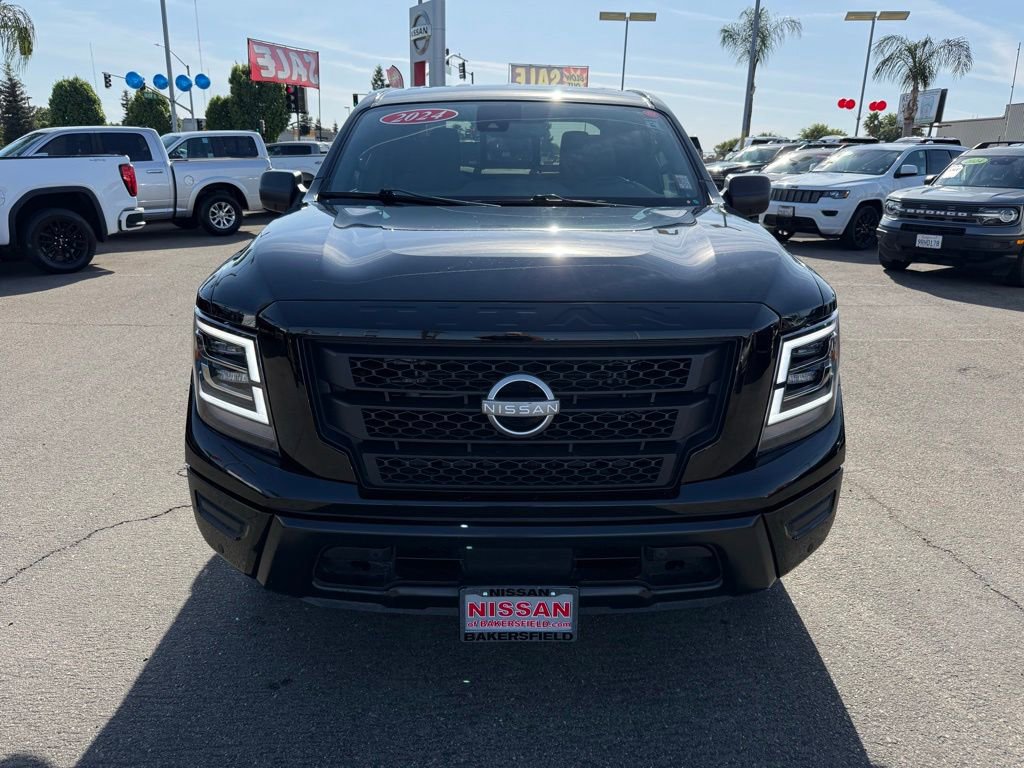 Used 2024 Nissan Titan SV w/ SV Bronze Edition Package RWD image 2