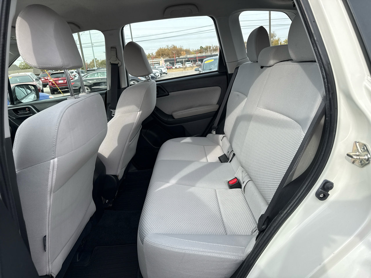 Used 2018 Subaru Forester 2.5i w/ Alloy Wheel Package image 13