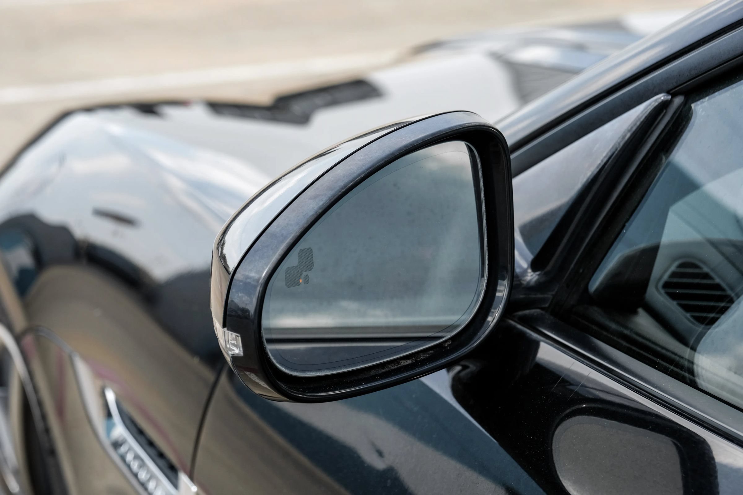 Used 2014 Jaguar F-TYPE S RWD image 39