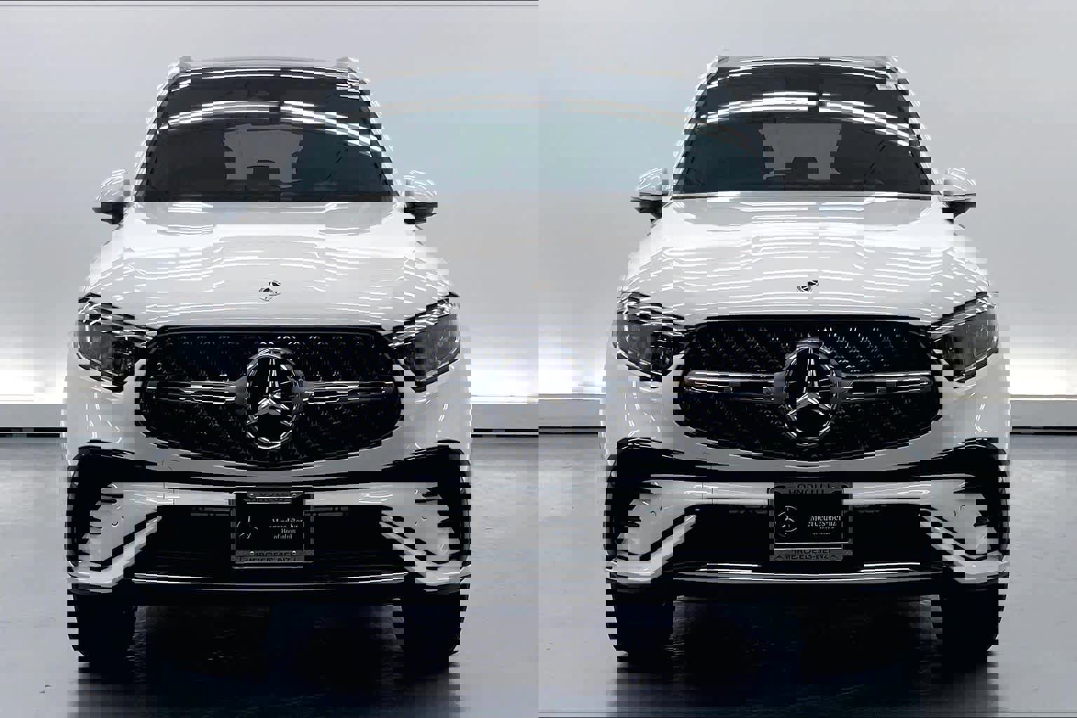 Used 2025 Mercedes-Benz GLC 300 image 8