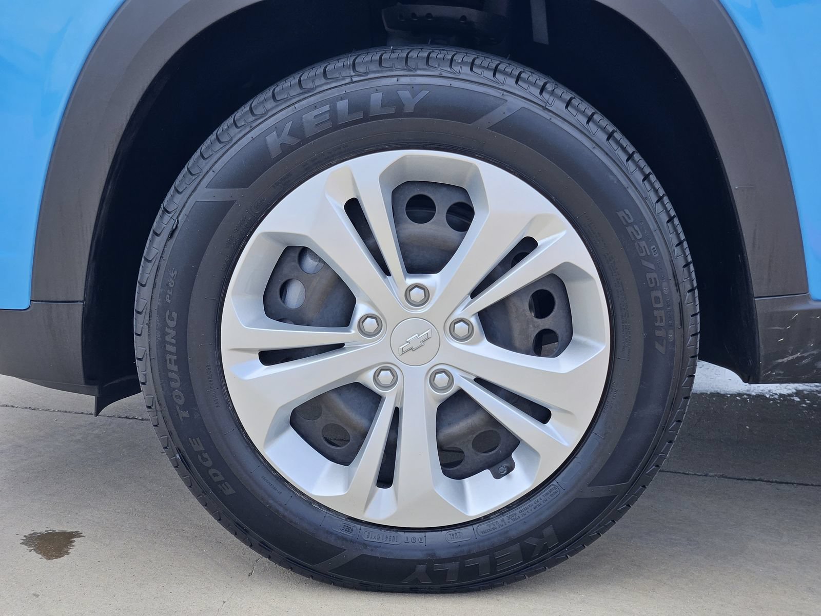 Certified 2025 Chevrolet Trax LS FWD image 12