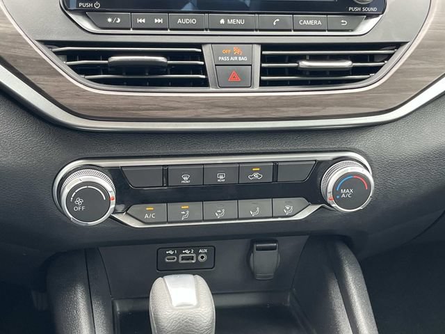 Used 2025 Nissan Altima 2.5 SV FWD image 30