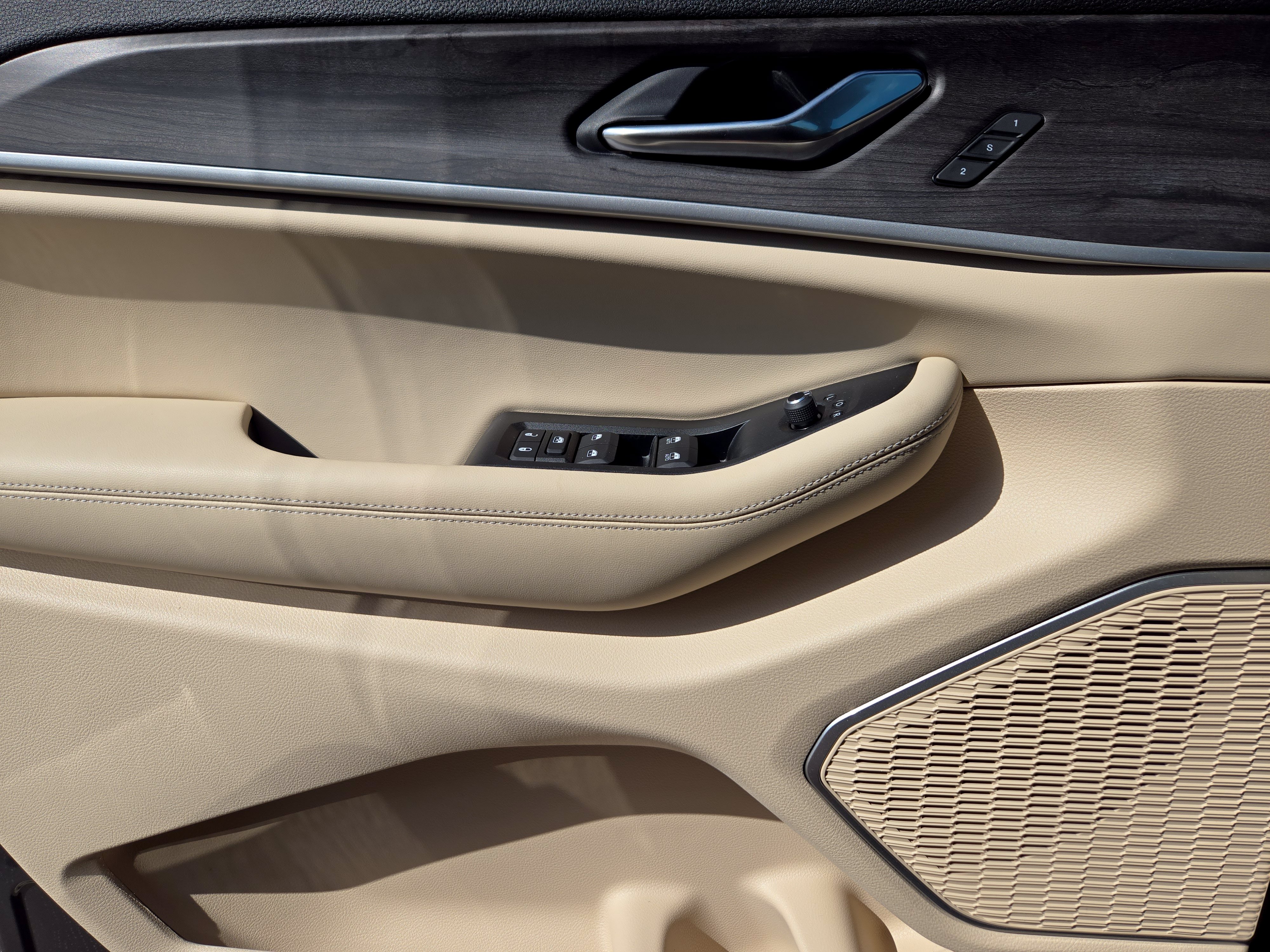 New 2026 Jeep Grand Cherokee Limited AWD/4WD image 17
