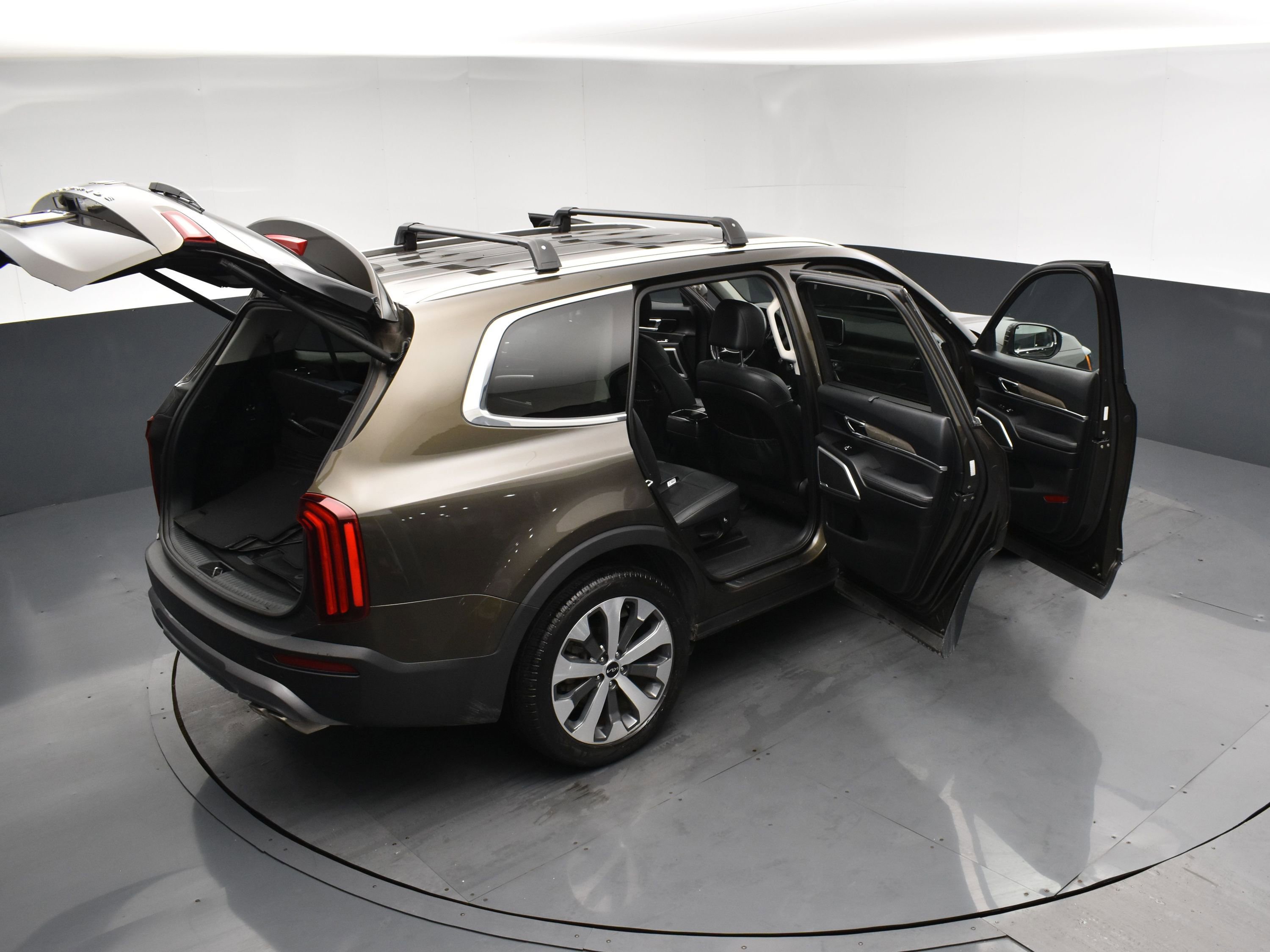 Used 2022 Kia Telluride EX w/ EX Premium Package image 30