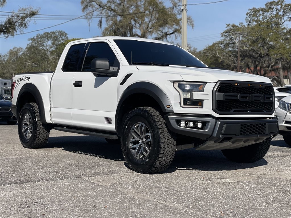 Used 2017 Ford F150 Raptor w/ Equipment Group 801A Mid image 10