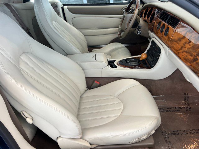 Used 1999 Jaguar XK8 Convertible image 13