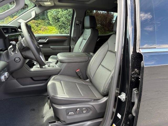 New 2026 GMC Sierra 1500 Denali w/ Technology Package AWD/4WD image 17