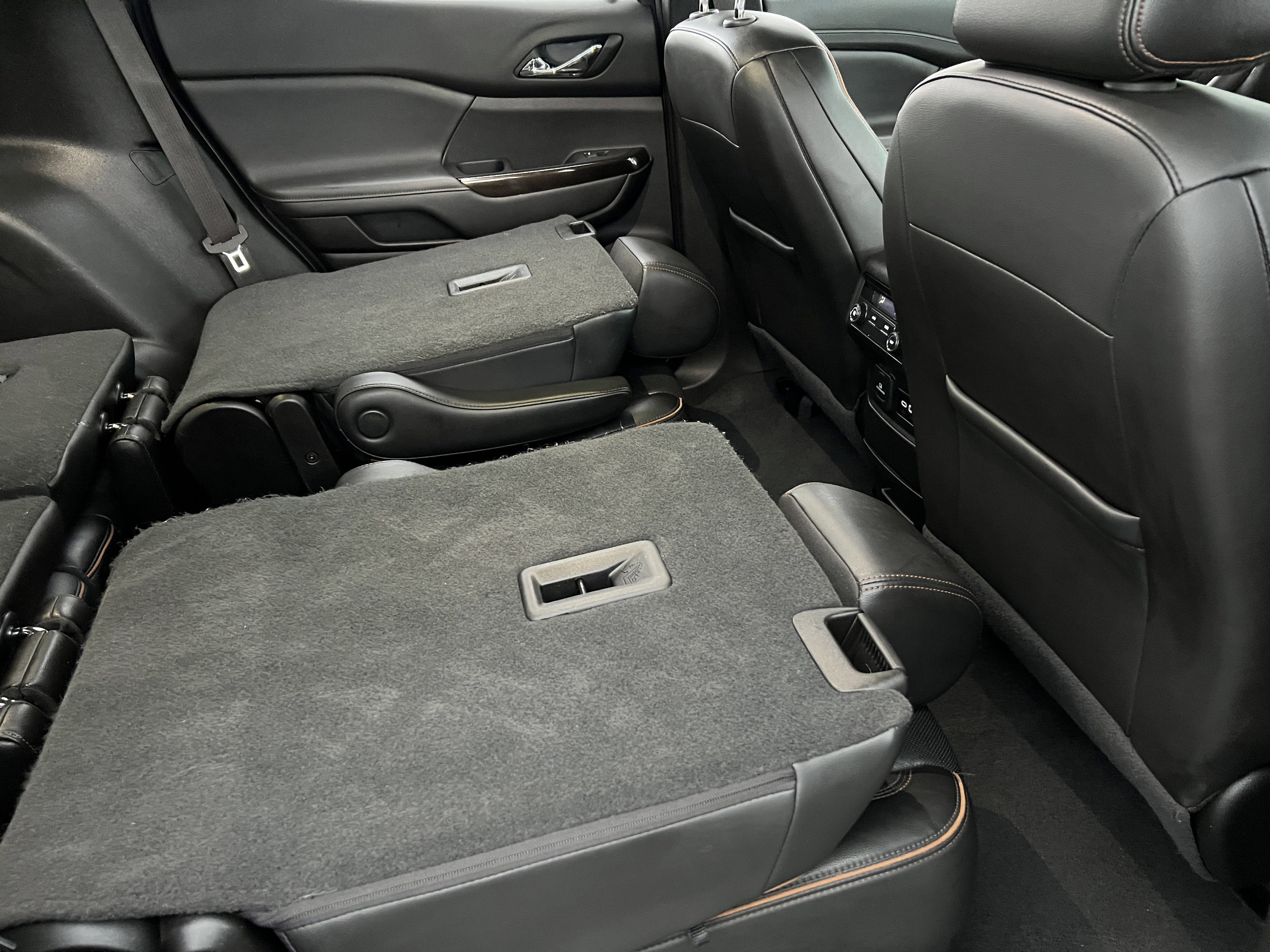 Used 2023 GMC Acadia AT4 w/ Trailering Package image 26