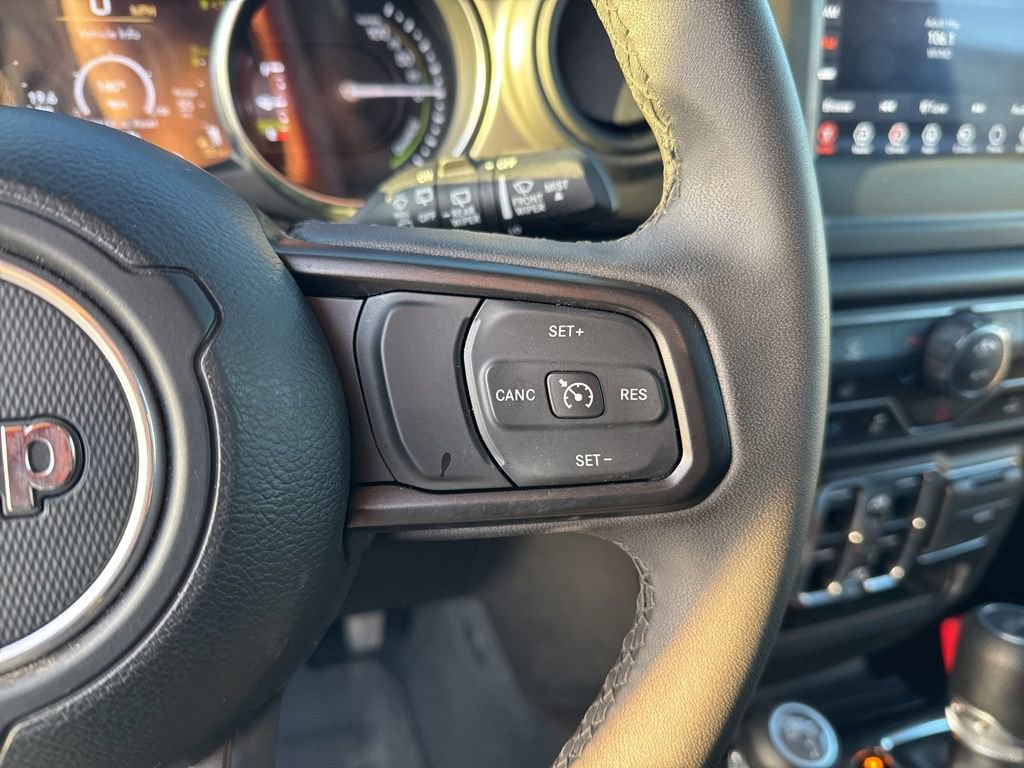 Used 2023 Jeep Wrangler Unlimited w/ Convenience Group image 17