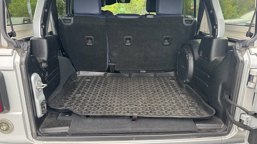 Used 2022 Jeep Wrangler Unlimited Sport w/ Sun And Sound Package AWD/4WD image 14
