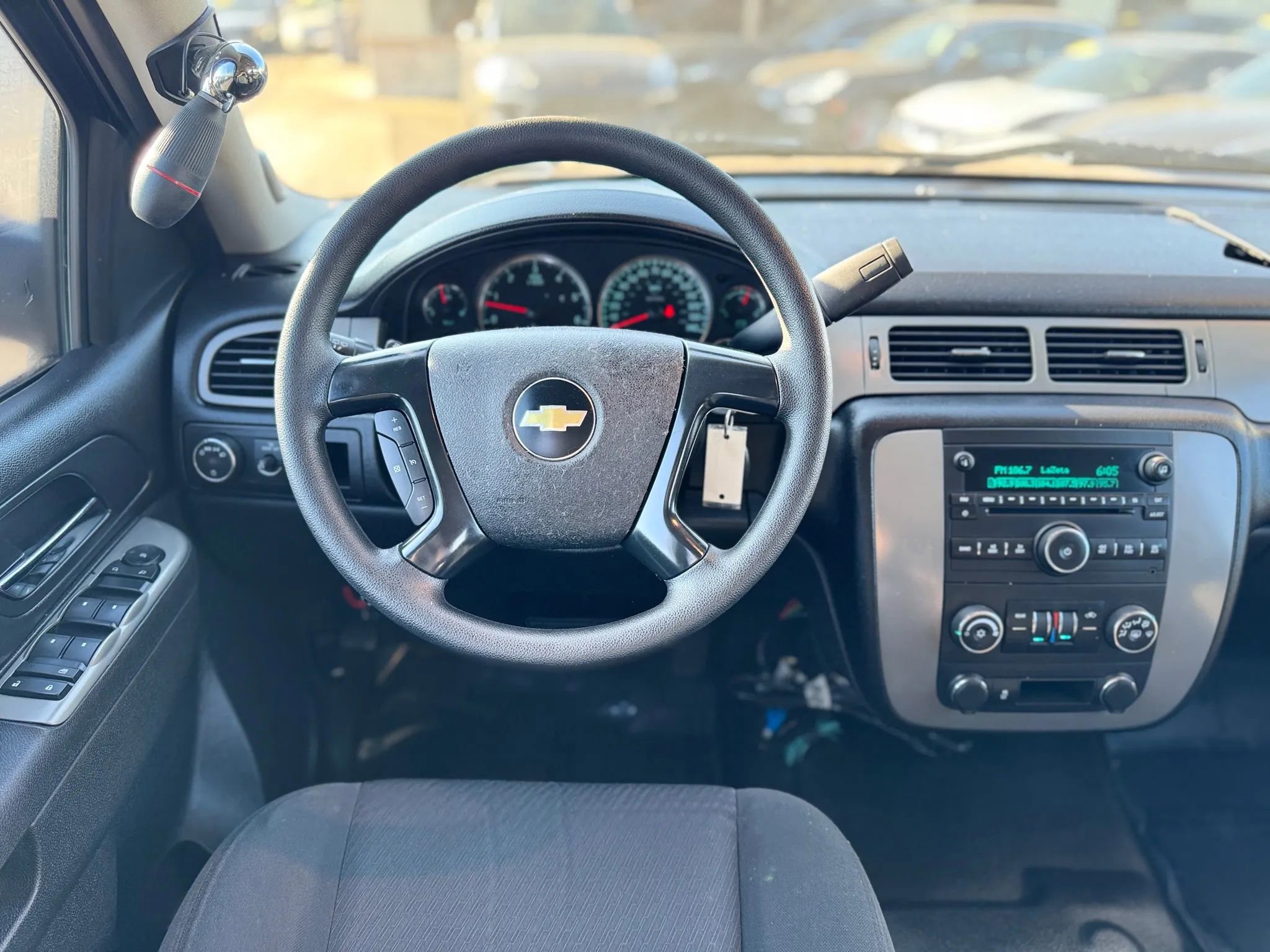 Used 2012 Chevrolet Tahoe 2WD image 16