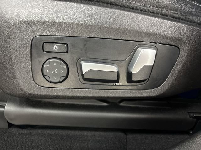 Used 2022 BMW X4 xDrive30i w/ M Sport Package 2 image 4