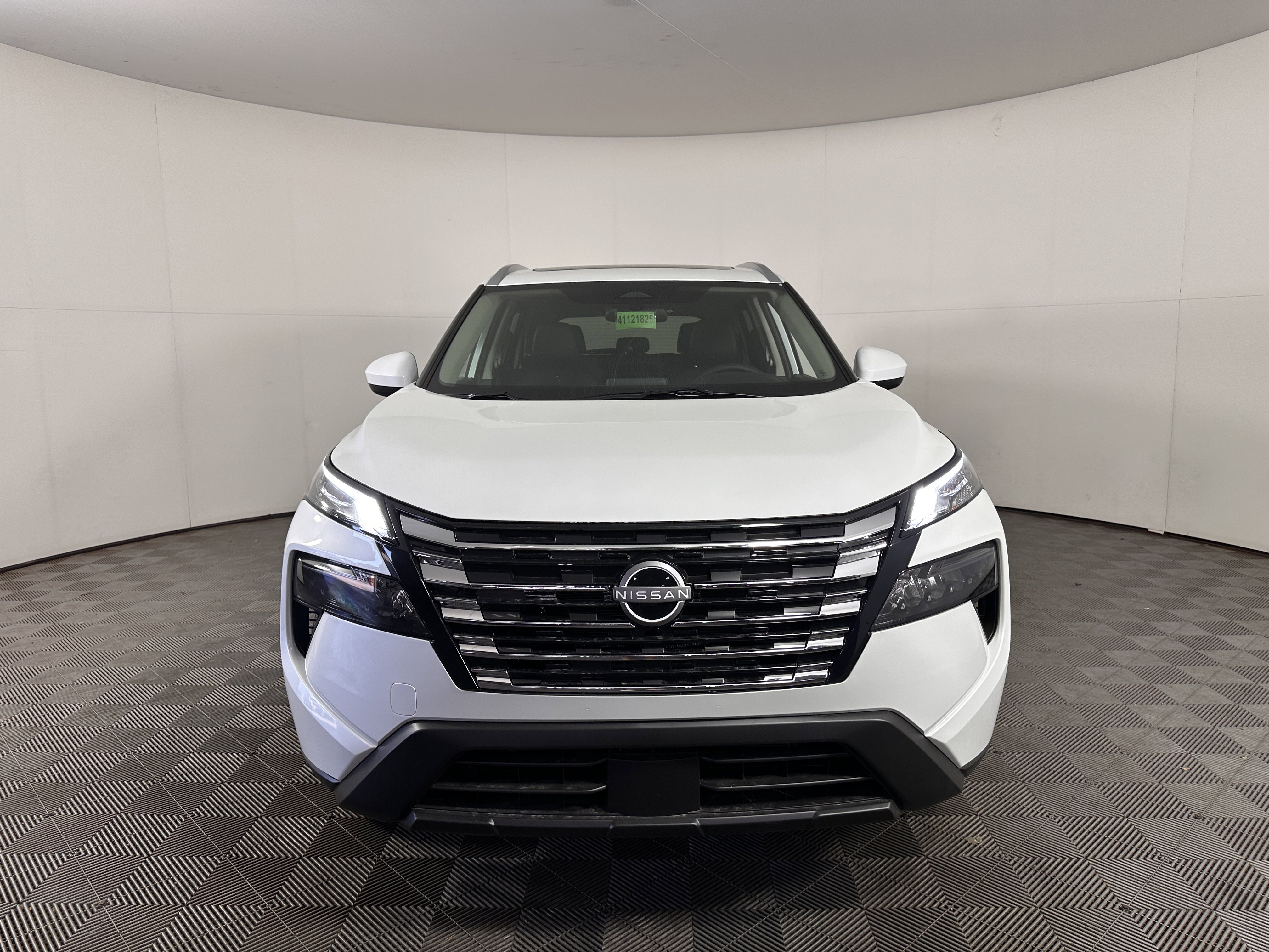 New 2026 Nissan Rogue SV w/ SV Premium Package image 2