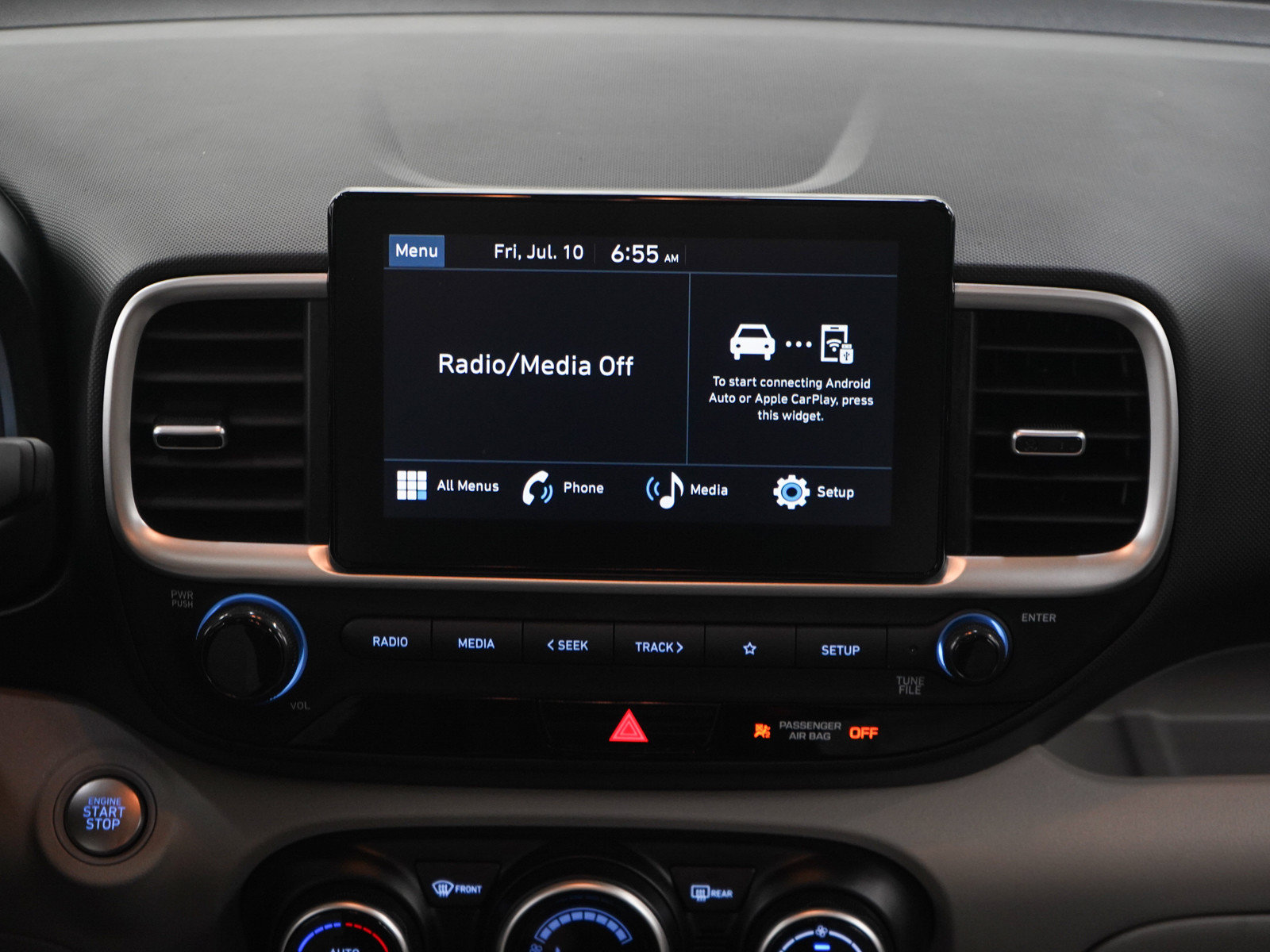 Used 2024 Hyundai Venue SEL FWD image 15