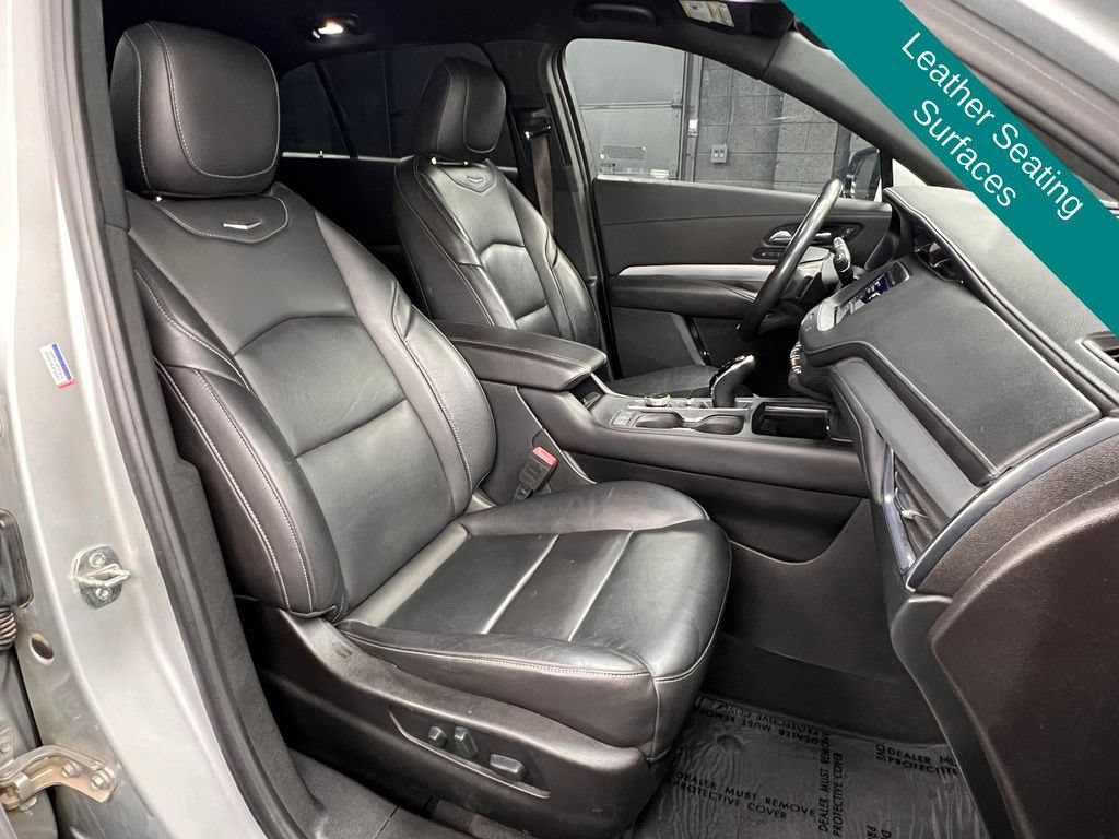 Used 2021 Cadillac XT4 Premium Luxury AWD/4WD image 8