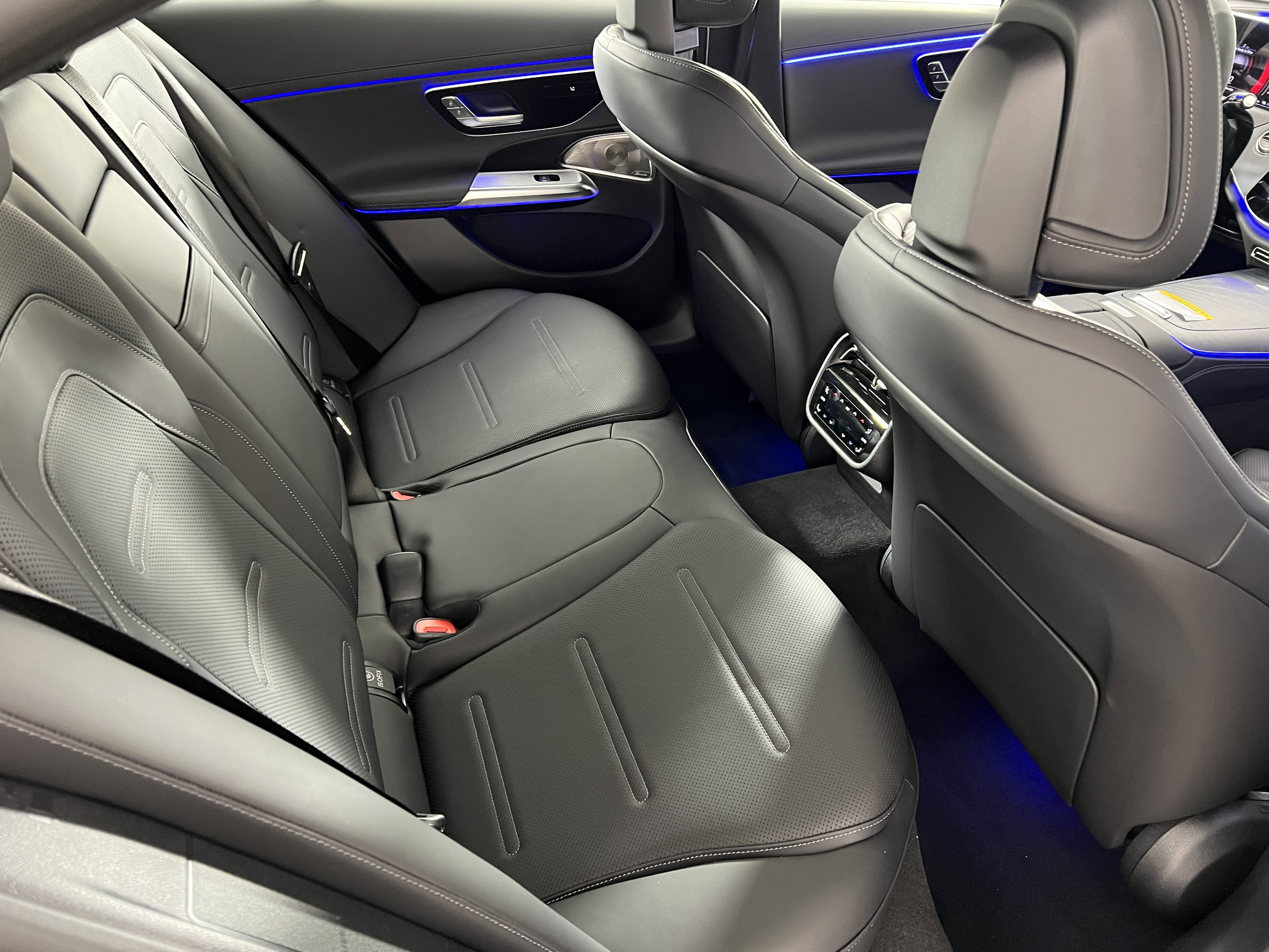 New 2026 Mercedes-Benz E 53 AMG e 4MATIC Sedan image 24