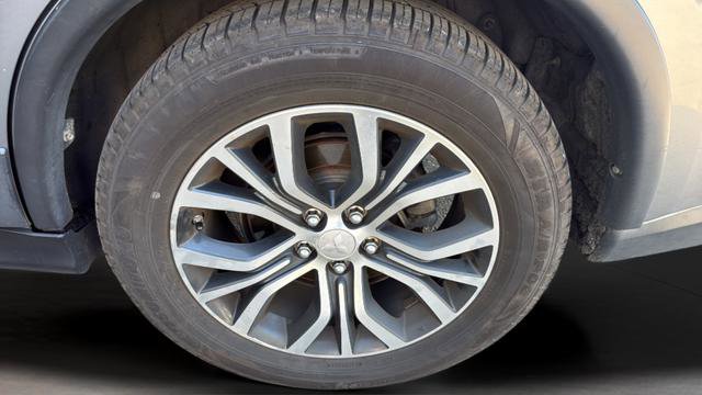 Used 2016 Mitsubishi Outlander SE image 28