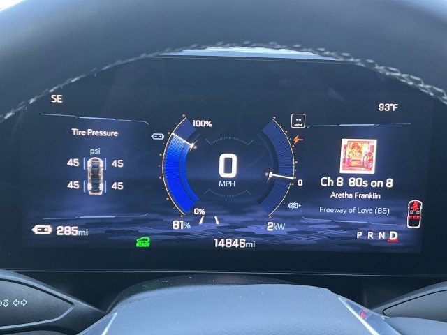 Used 2025 Chevrolet Equinox EV LT w/ Convenience Package image 12