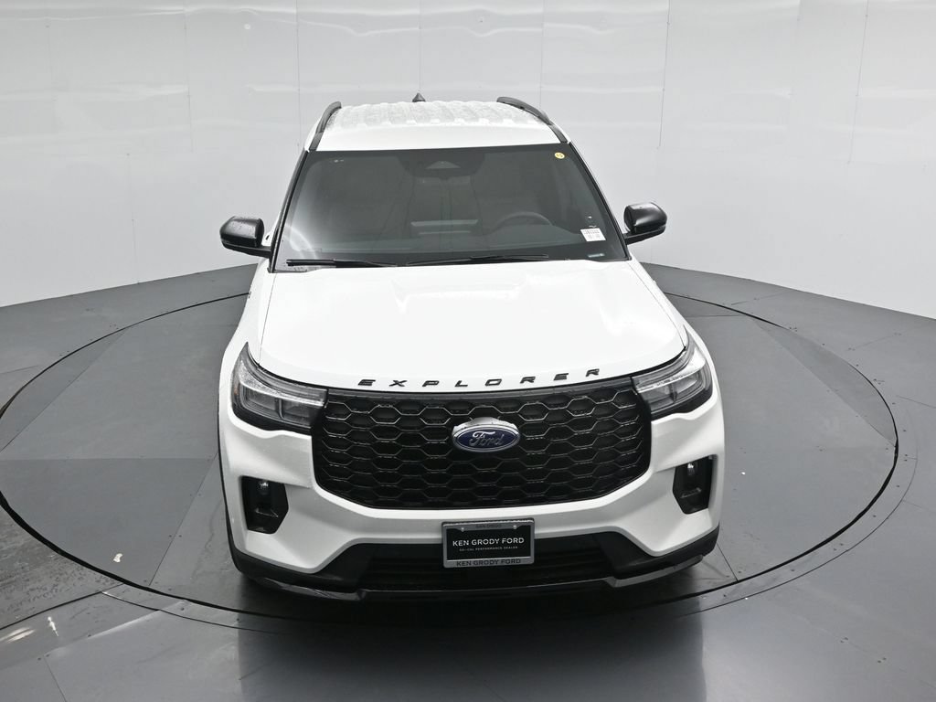 New 2026 Ford Explorer ST-Line w/ ST-Line Street Pack RWD image 38