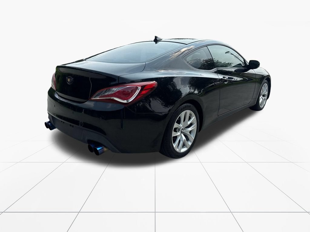 Used 2014 Hyundai Genesis 2.0T RWD image 8