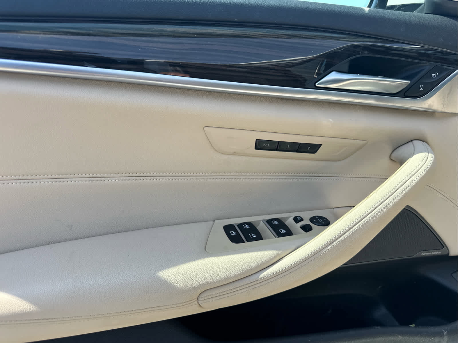 Used 2019 BMW 530i xDrive w/ Convenience Package image 14