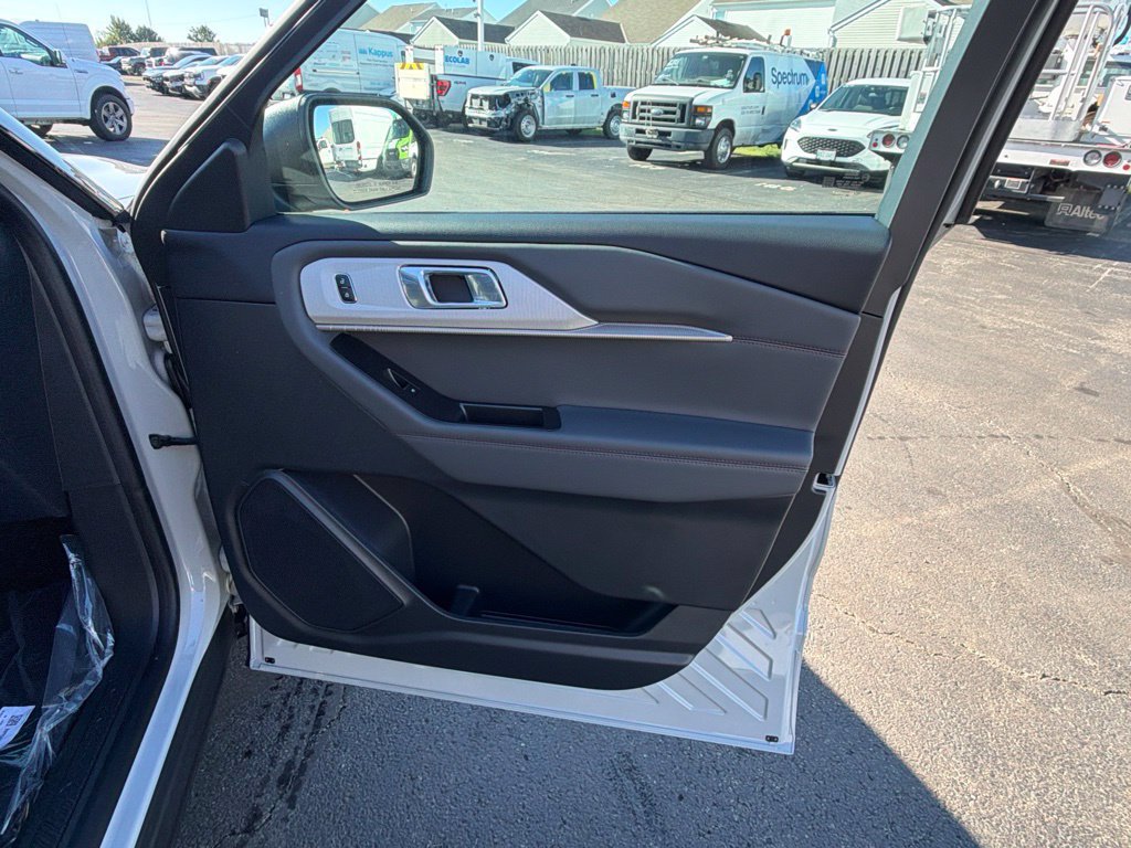 New 2027 Ford Explorer Active AWD/4WD image 35
