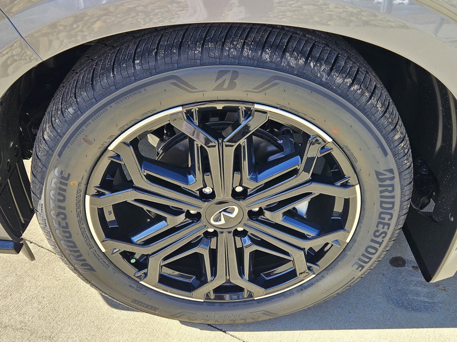 New 2026 INFINITI QX80 4WD w/ Sport Exterior Package image 10