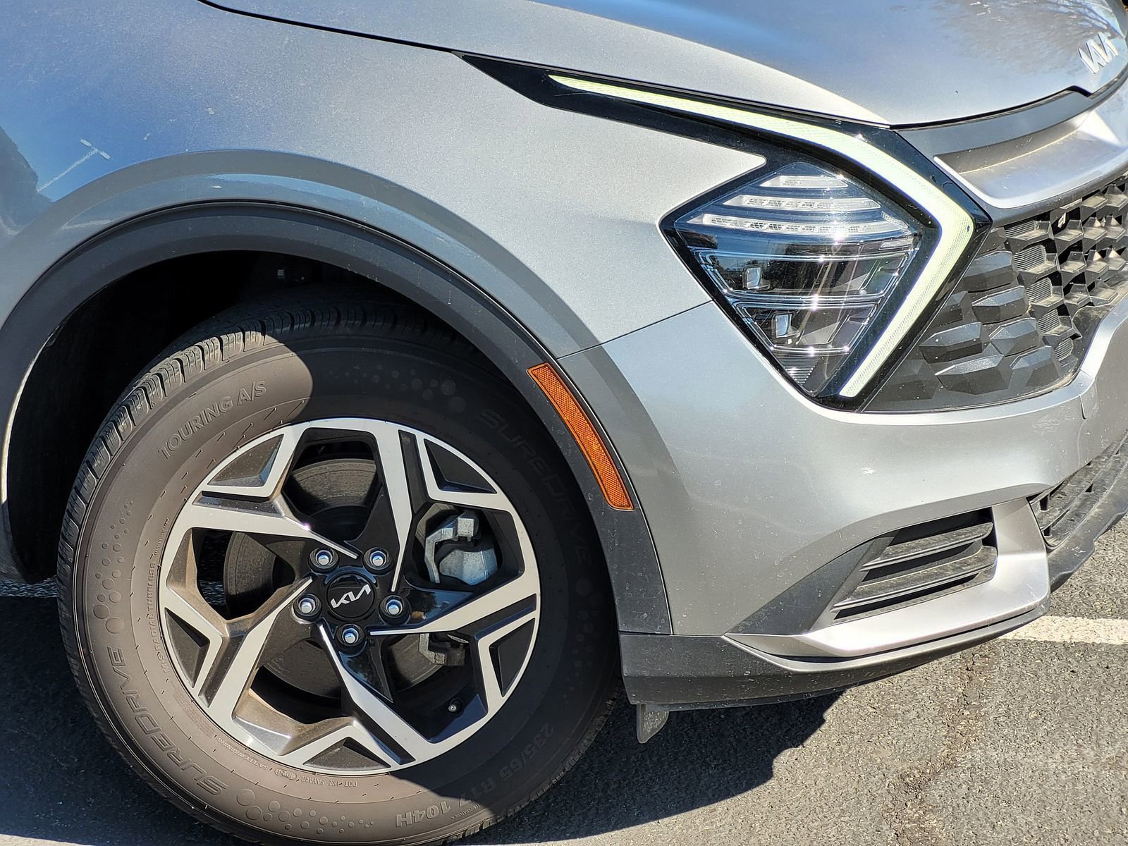 Used 2024 Kia Sportage LX image 10