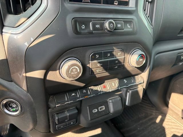 Used 2023 Chevrolet Silverado 1500 Custom Trail Boss AWD/4WD image 27