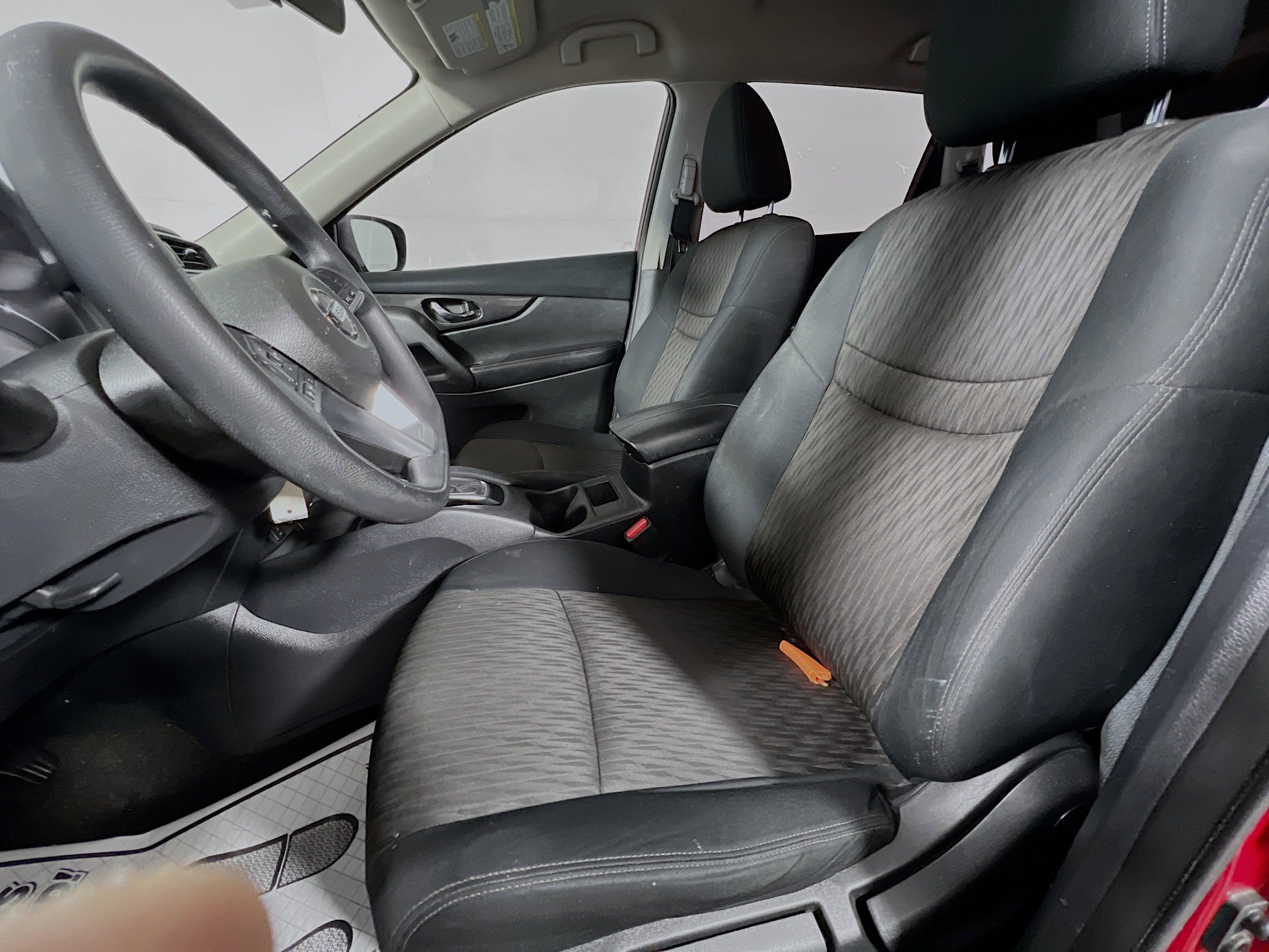 Used 2017 Nissan Rogue S image 15