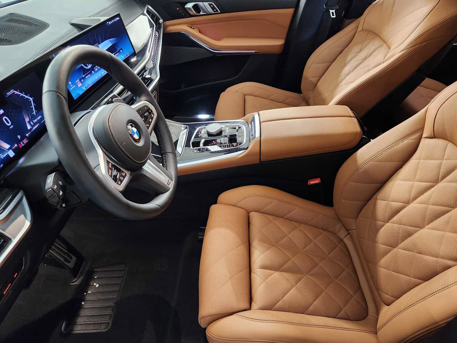 Used 2026 BMW X7 xDrive40i w/ M Sport Package AWD/4WD image 14