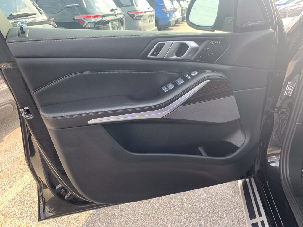 Used 2025 BMW X7 xDrive40i AWD/4WD image 17