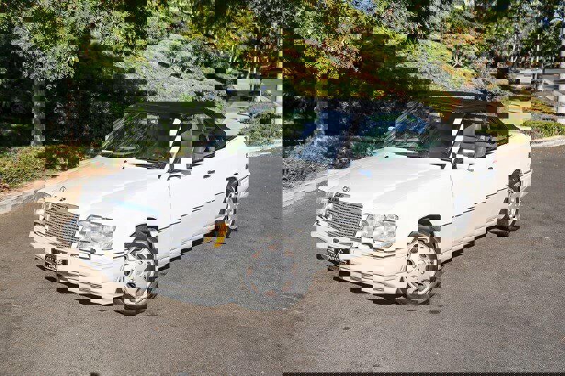 Used 1995 Mercedes-Benz E 320 Convertible image 6