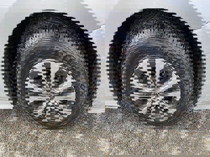 Used 2022 Toyota Prius Prime Limited image 12