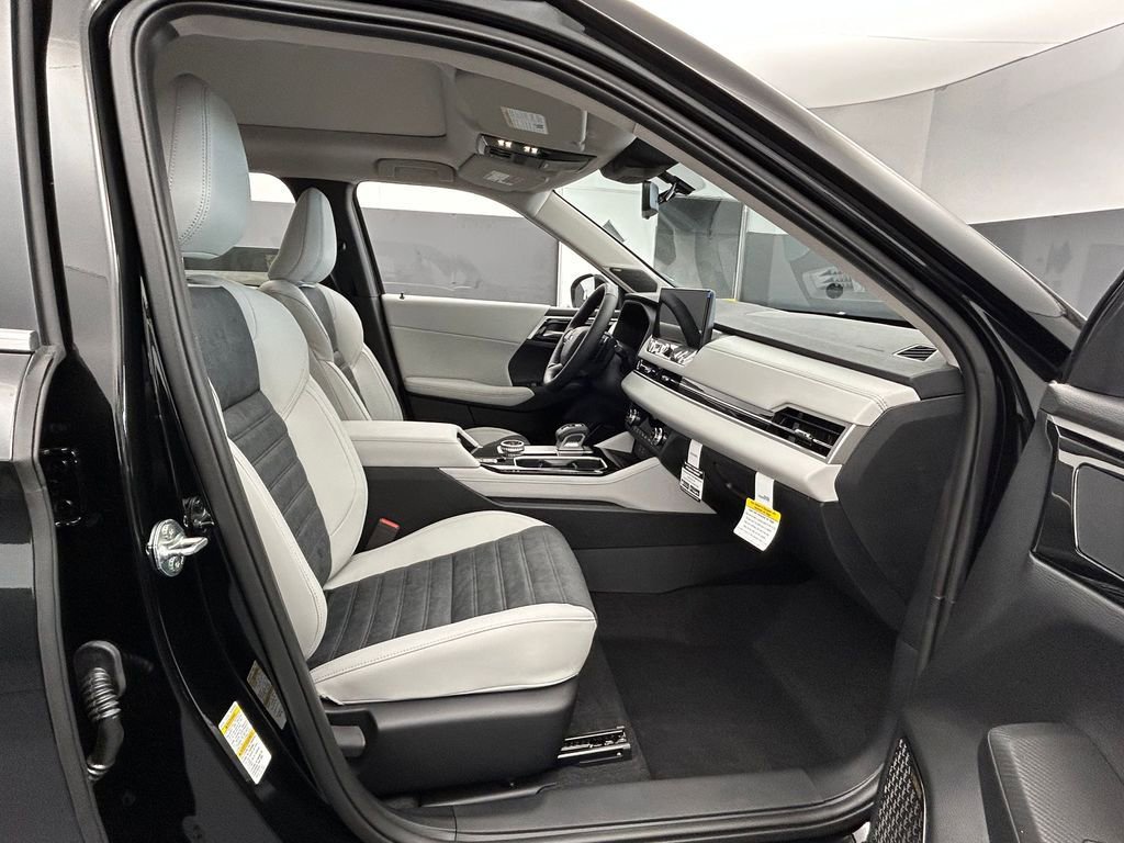 New 2026 Mitsubishi Outlander SE FWD image 47