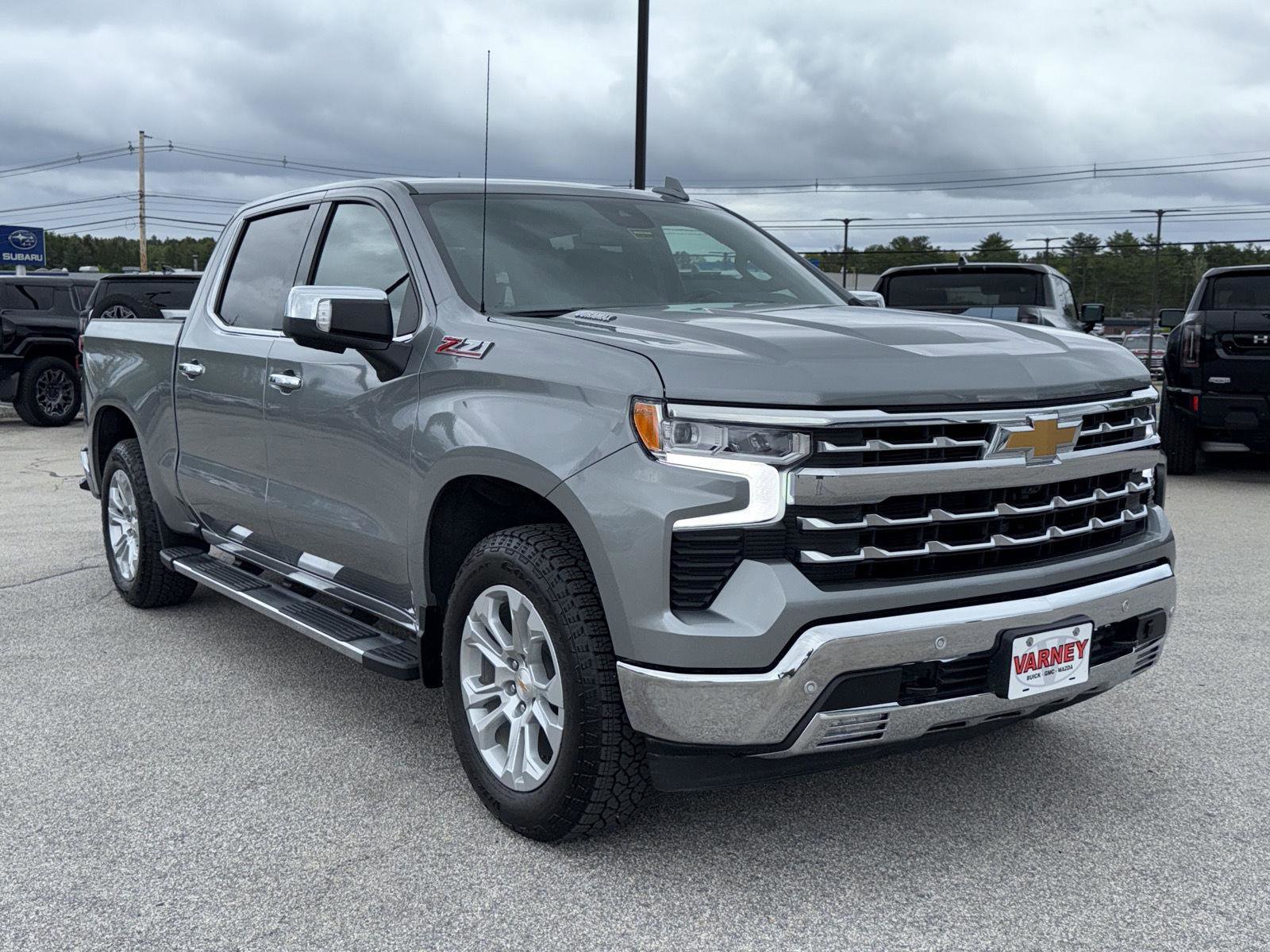 Used 2025 Chevrolet Silverado 1500 LTZ image 3