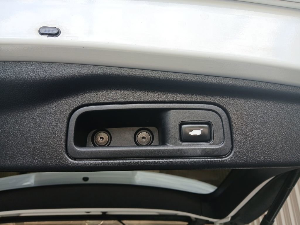 Used 2020 Honda Pilot Touring image 40
