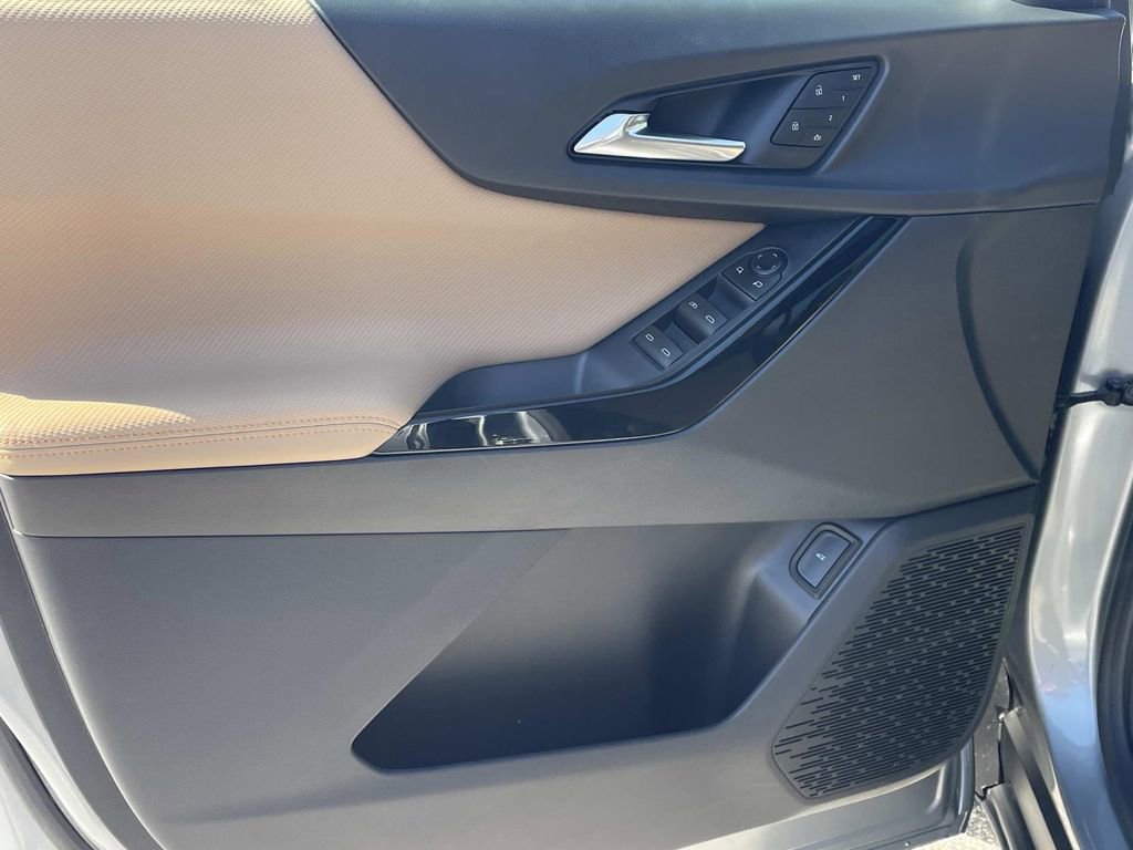 New 2026 Chevrolet Equinox ACTIV image 14