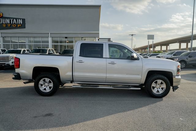 Used 2018 Chevrolet Silverado 1500 LT w/ All Star Edition AWD/4WD image 4