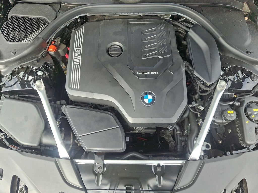 Used 2023 BMW 530i w/ Premium Package image 28