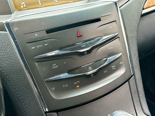 Used 2016 Lincoln MKS image 16