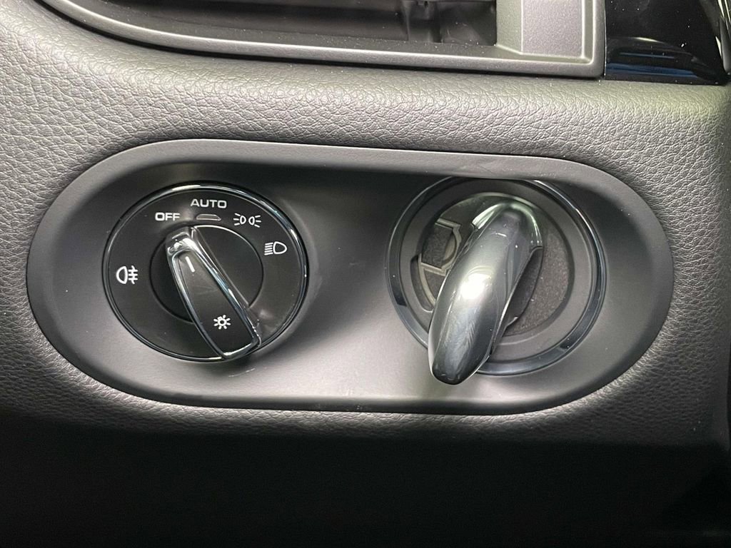 New 2026 Porsche Macan S image 43