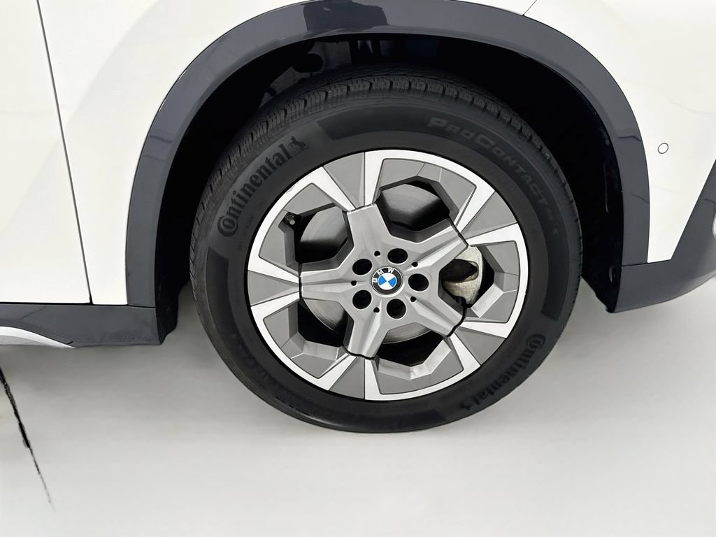 Used 2025 BMW X1 xDrive28i AWD/4WD image 29